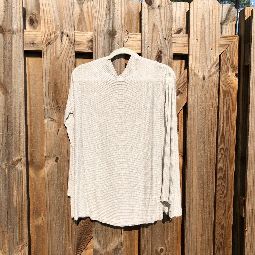 light gray long sleeved top